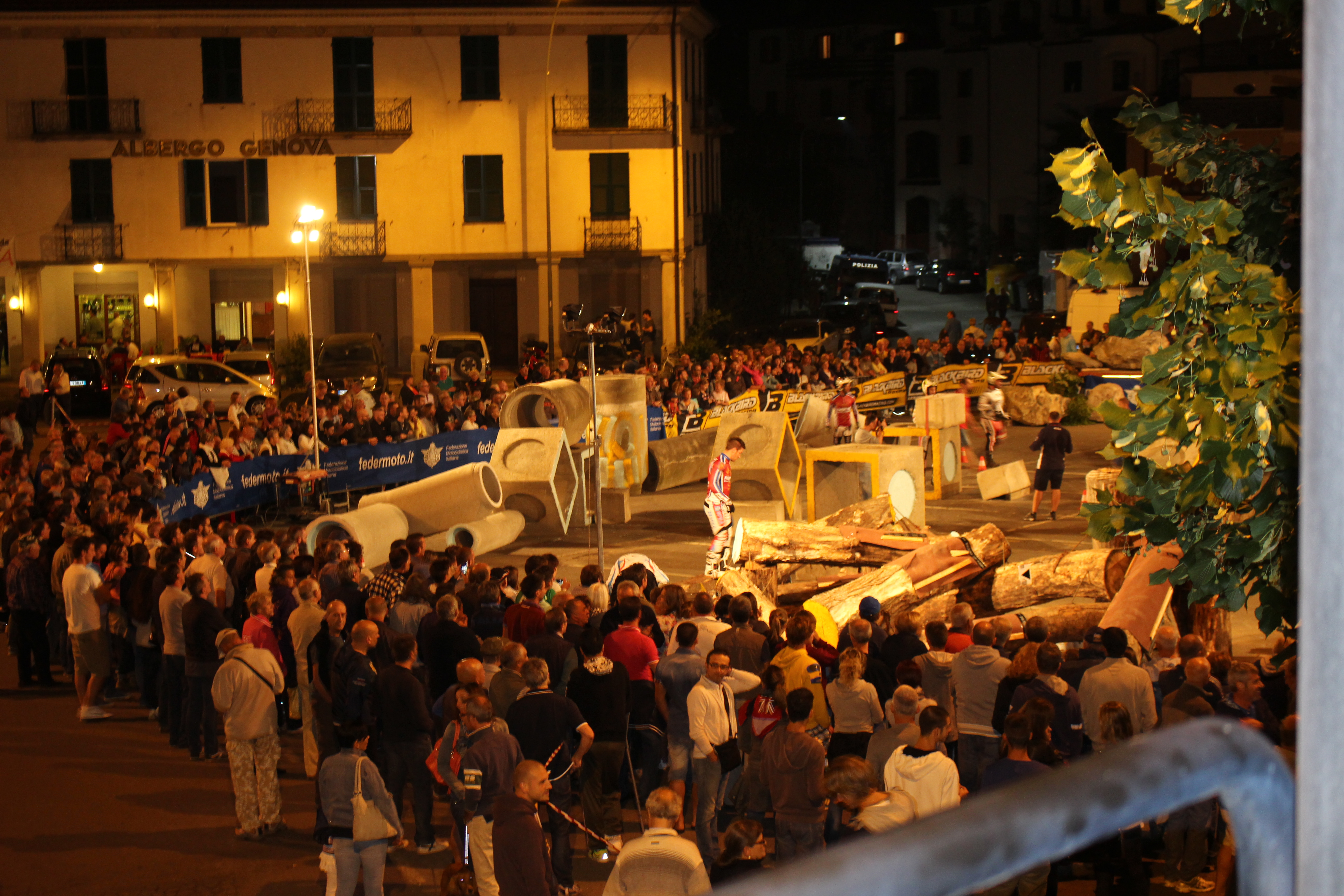 Trial in piazza